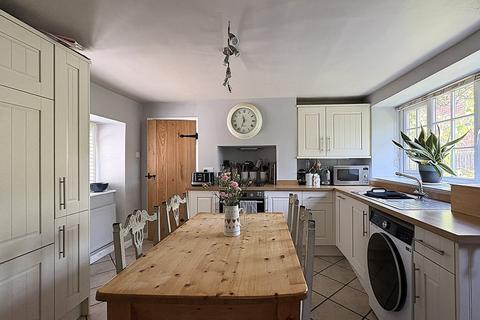 3 bedroom cottage for sale, Church Lane, Somerby