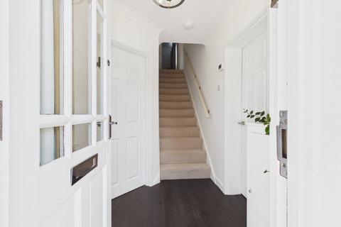 4 bedroom semi-detached house for sale, Meadow Way, Hyde Heath, Amersham, Buckinghamshire, HP6