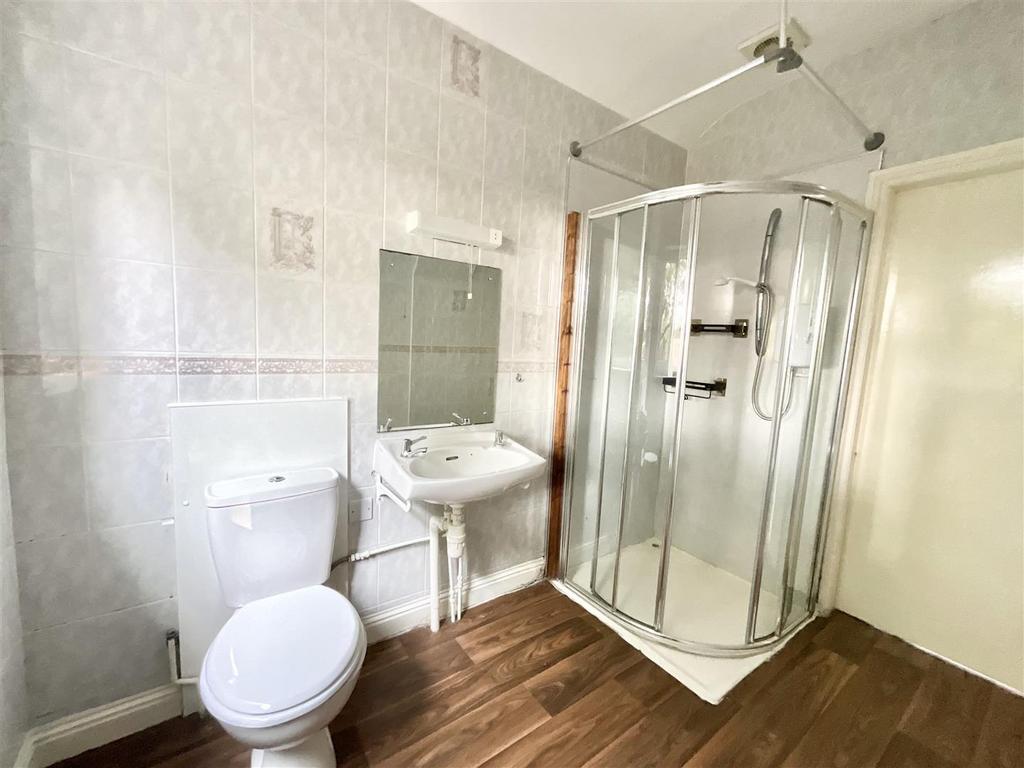 House in Bristol, Mangotsfield, Staple Hill and Mangotsfield - More