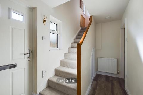 3 bedroom terraced house to rent, Queens Road, Beverley, HU17 9NH