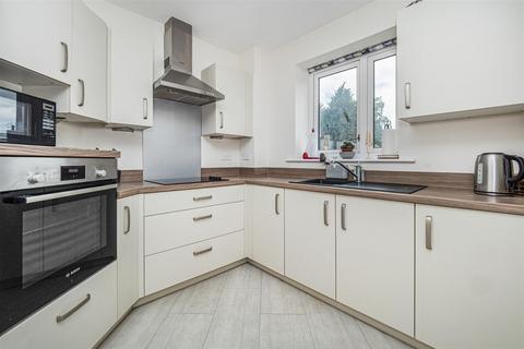 1 bedroom apartment for sale, Springs Court, Cottingham