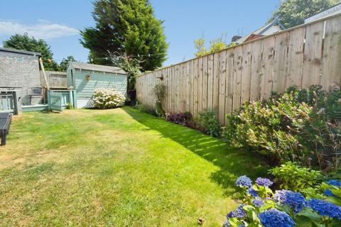4 bedroom semi-detached house for sale, Valley Road, Whitley Bay NE25