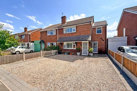 3 bedroom semi-detached house for sale, Manor Avenue, Great Wyrley