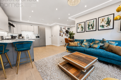 undefined, Belvoir Heights, 14 Russell Green Close, CR8 2NR