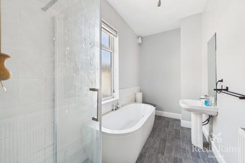 3 bedroom terraced house for sale, Featherstone Lane, Pontefract WF7