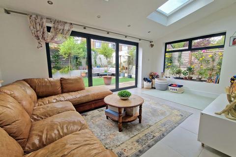 3 bedroom semi-detached house for sale, Blackwater Grove, Fordingbridge SP6