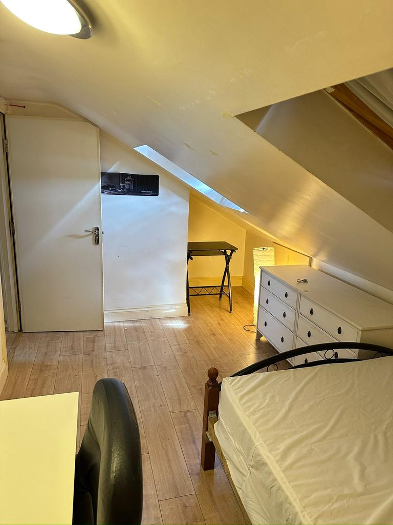 Dowsett Rd, London, N17, London