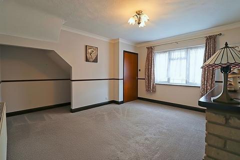 3 bedroom semi-detached house for sale, High Road, South Benfleet