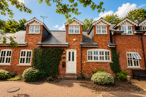 4 bedroom cottage to rent, Harborough Road, Billesdon, LE7