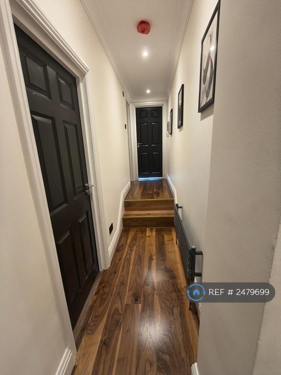 Apartment in London - View 6