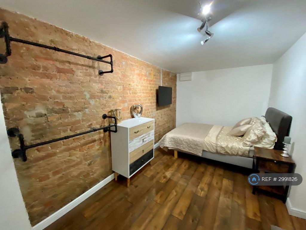Apartment in London - View 3