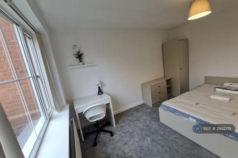 4 bedroom terraced house to rent, Furlong Road, Coventry, CV1