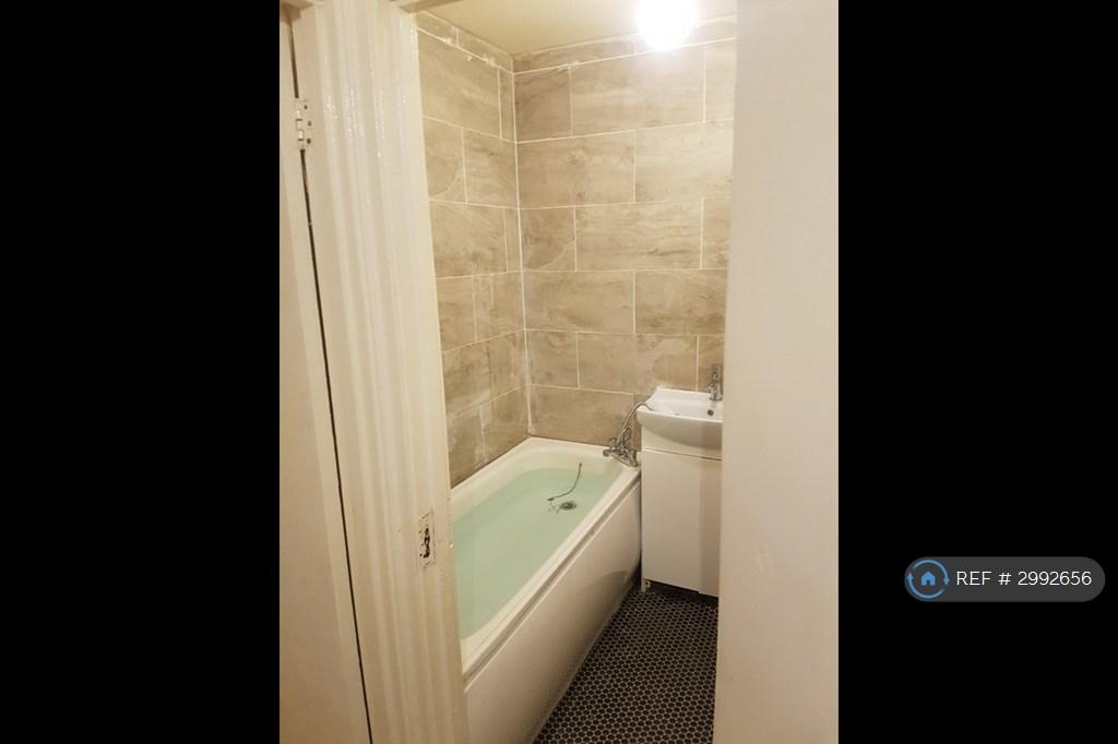 Apartment in London, Manchester Estate, Isle of Dogs - View 2