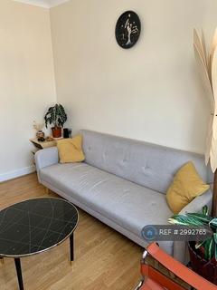 2 bedroom flat to rent, Blackhorse Lane, London, E17