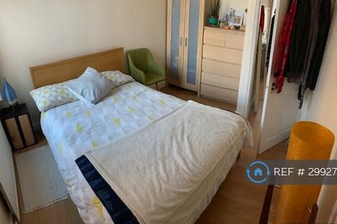 2 bedroom flat to rent, Blackhorse Lane, London, E17