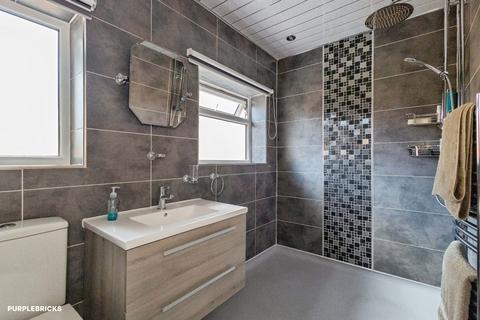 2 bedroom detached bungalow for sale, George Street, Oldham, OL2