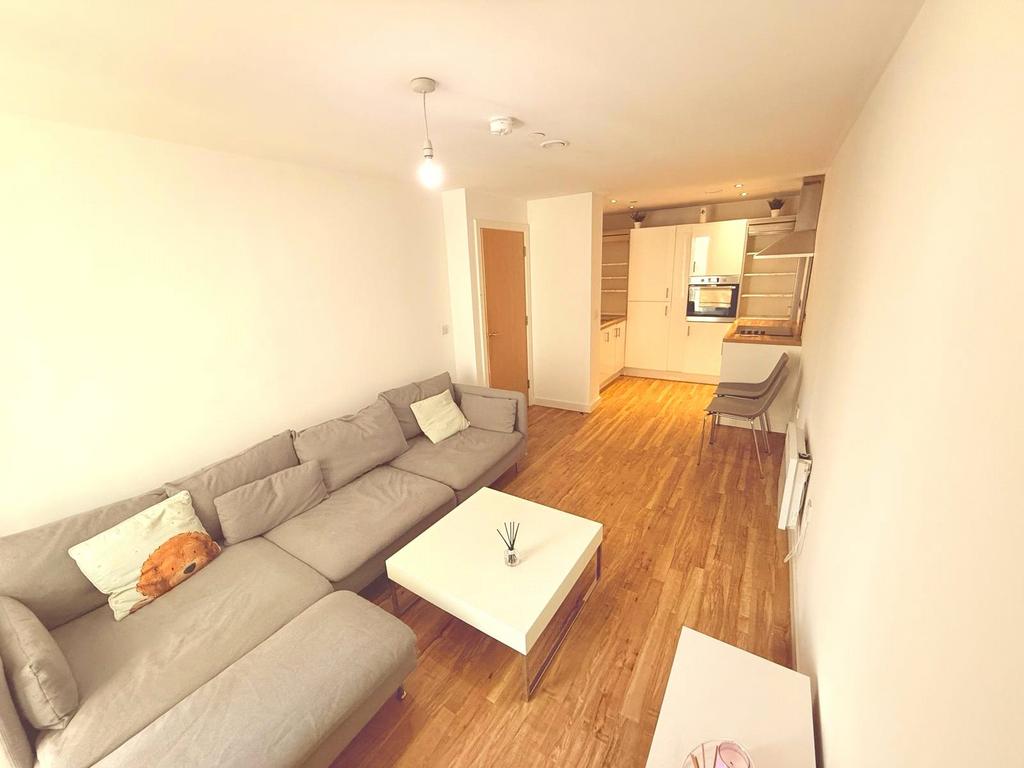 House in Salford, Greater Manchester - View 3