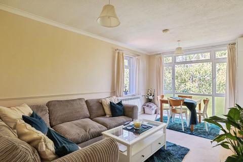 2 bedroom flat for sale, Mount Road, Poole, Dorset, BH14