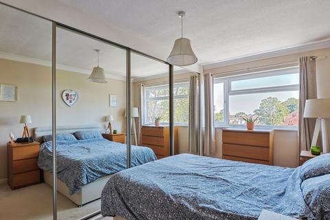 2 bedroom flat for sale, Mount Road, Poole, Dorset, BH14