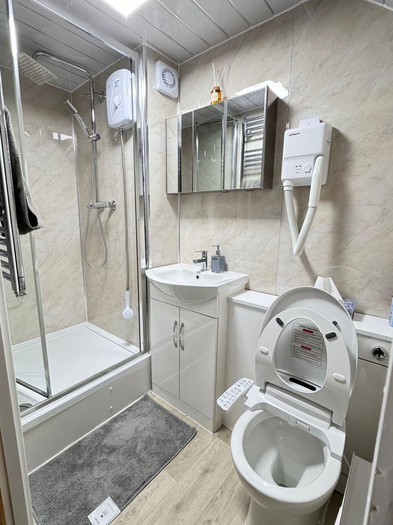 Apartment in London - View 3