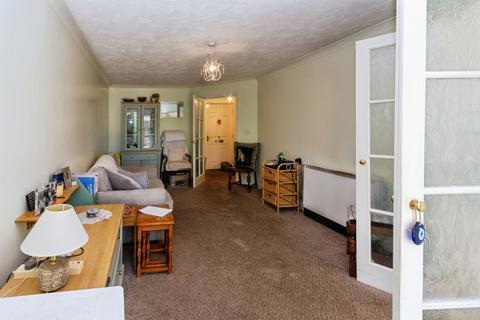 1 bedroom apartment for sale, D'Arcy Court, Newton Abbot TQ12
