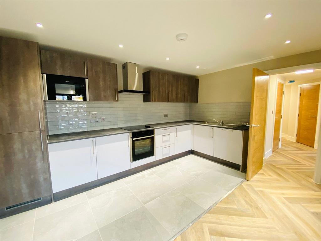 Stratford Road, Shirley, Solihull, West Midlands, B90 - View 2