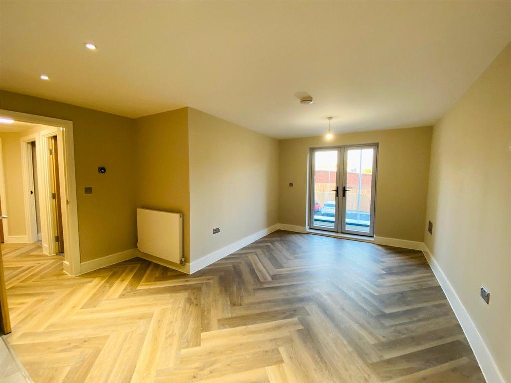 Stratford Road, Shirley, Solihull, West Midlands, B90 - View 3