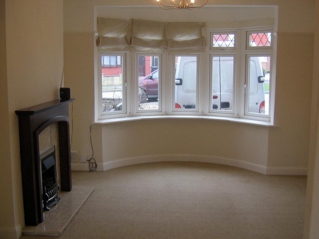 House in Epsom and Ewell, West Ewell - View 2