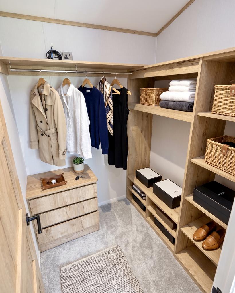 Walk-in wardrobe