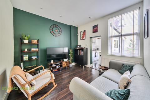 1 bedroom apartment for sale, Manor Road, Beckenham, BR3