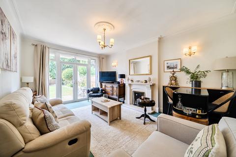 2 bedroom bungalow for sale, Howletts Lane, Ruislip