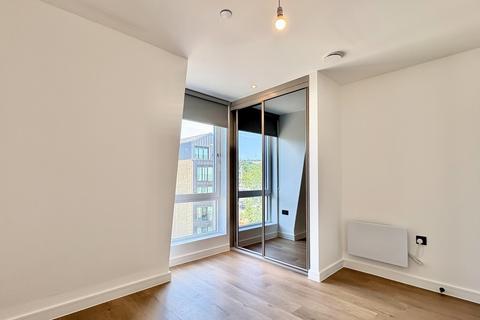 1 bedroom flat to rent, Windsor Bridge Road