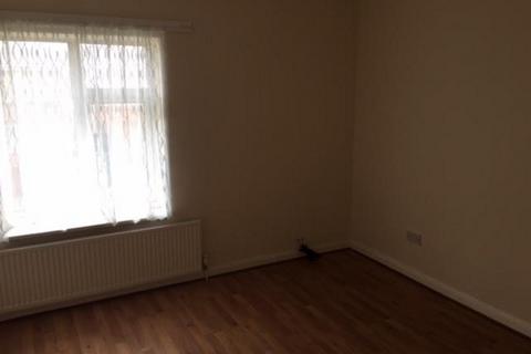 3 bedroom semi-detached house to rent, Deightonby Street, Rotherham, S63