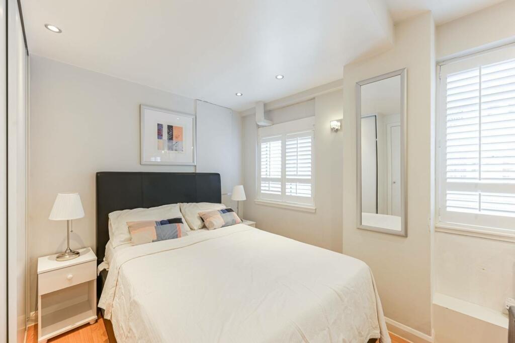 Apartment in Chelsea - View 4