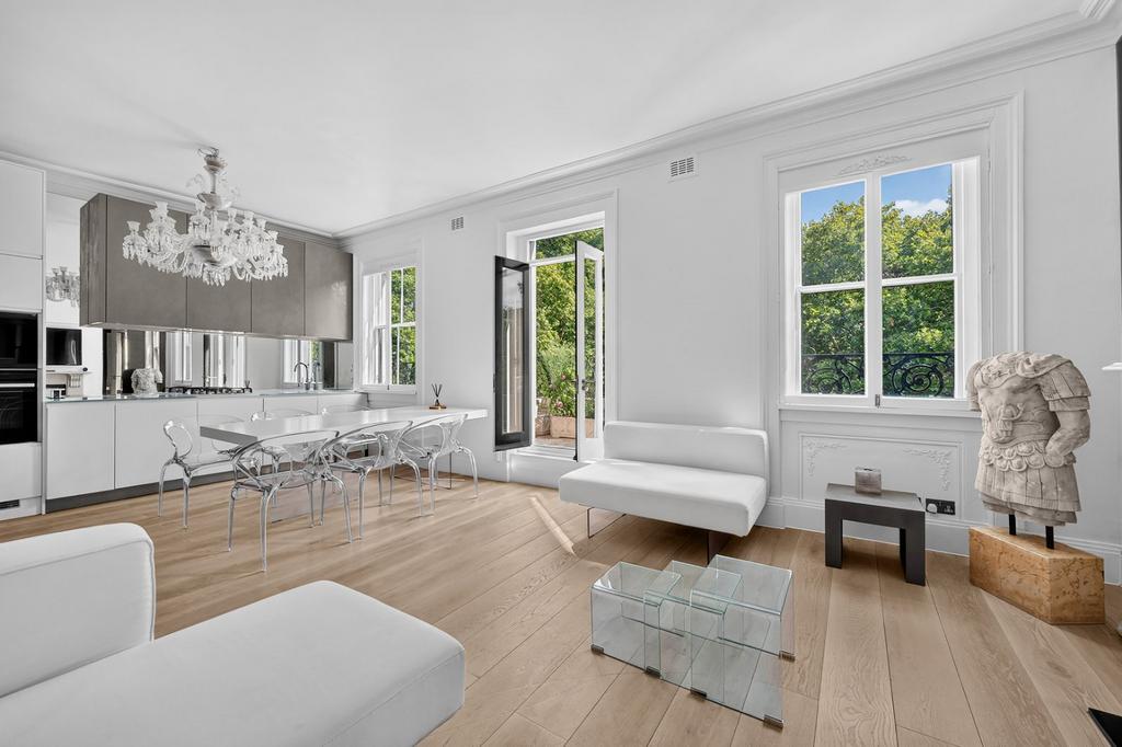 House in London - View 4