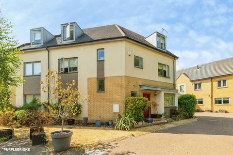 5 bedroom semi-detached house for sale, Monarch Rise, Stevenage, SG1