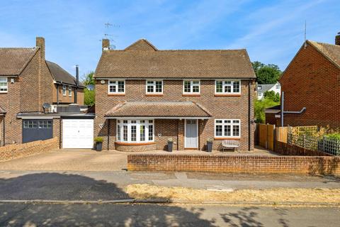 4 bedroom detached house for sale, Evelyn Way, Stoke d'Abernon, Cobham, Surrey, KT11