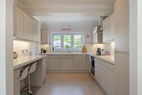 4 bedroom detached house for sale, Evelyn Way, Stoke d'Abernon, Cobham, Surrey, KT11