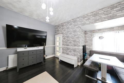 4 bedroom semi-detached house for sale, Milton Walk, Doncaster, South Yorkshire, DN1