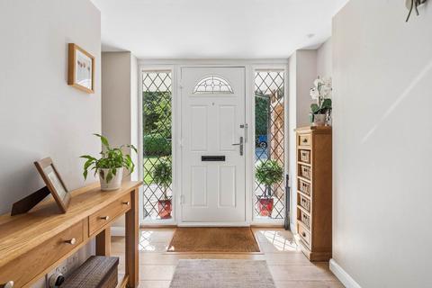 4 bedroom detached house for sale, Whytingham Road, Tring