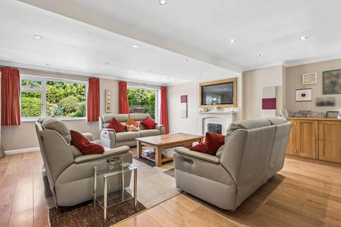 4 bedroom detached house for sale, Whytingham Road, Tring