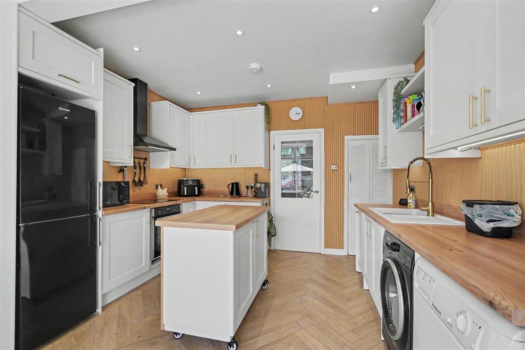 House in Nottingham, Beeston - View 4