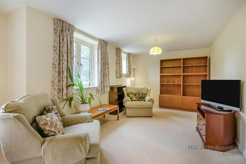 1 bedroom apartment for sale, Lewsey Court, Mercer Way, Tetbury