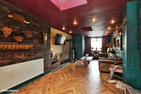 3 bedroom semi-detached house for sale, Douglas Road, Balby, DN4