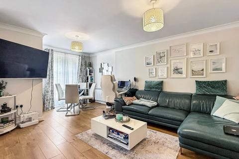 2 bedroom apartment for sale, Nottage Crescent, Braintree, CM7