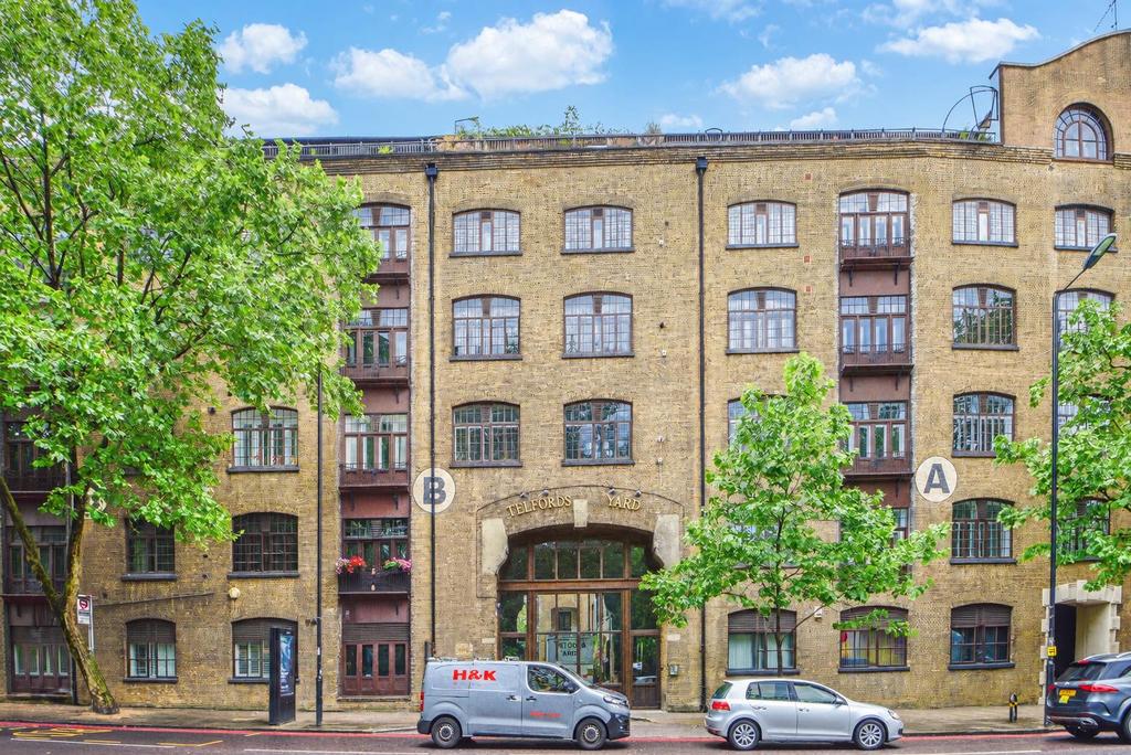 Apartment in London, East Smithfield, Wapping - View 4