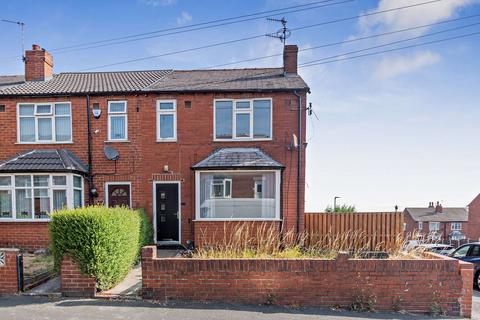 3 bedroom terraced house for sale, Aston View, Leeds, LS13