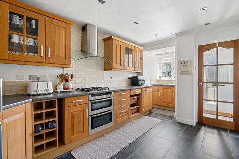 2 bedroom terraced house for sale, Aintree Close, Uxbridge, UB8
