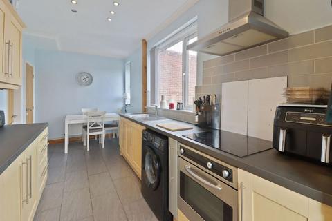 3 bedroom semi-detached house for sale, Wombwell Avenue, Wath-Upon-Dearne, Rotherham, S63