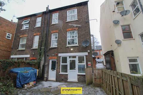 1 bedroom flat to rent, Clarendon Road Luton LU2 7PQ